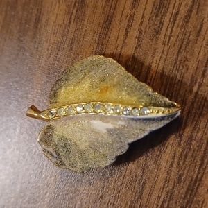 Leaf Brooch